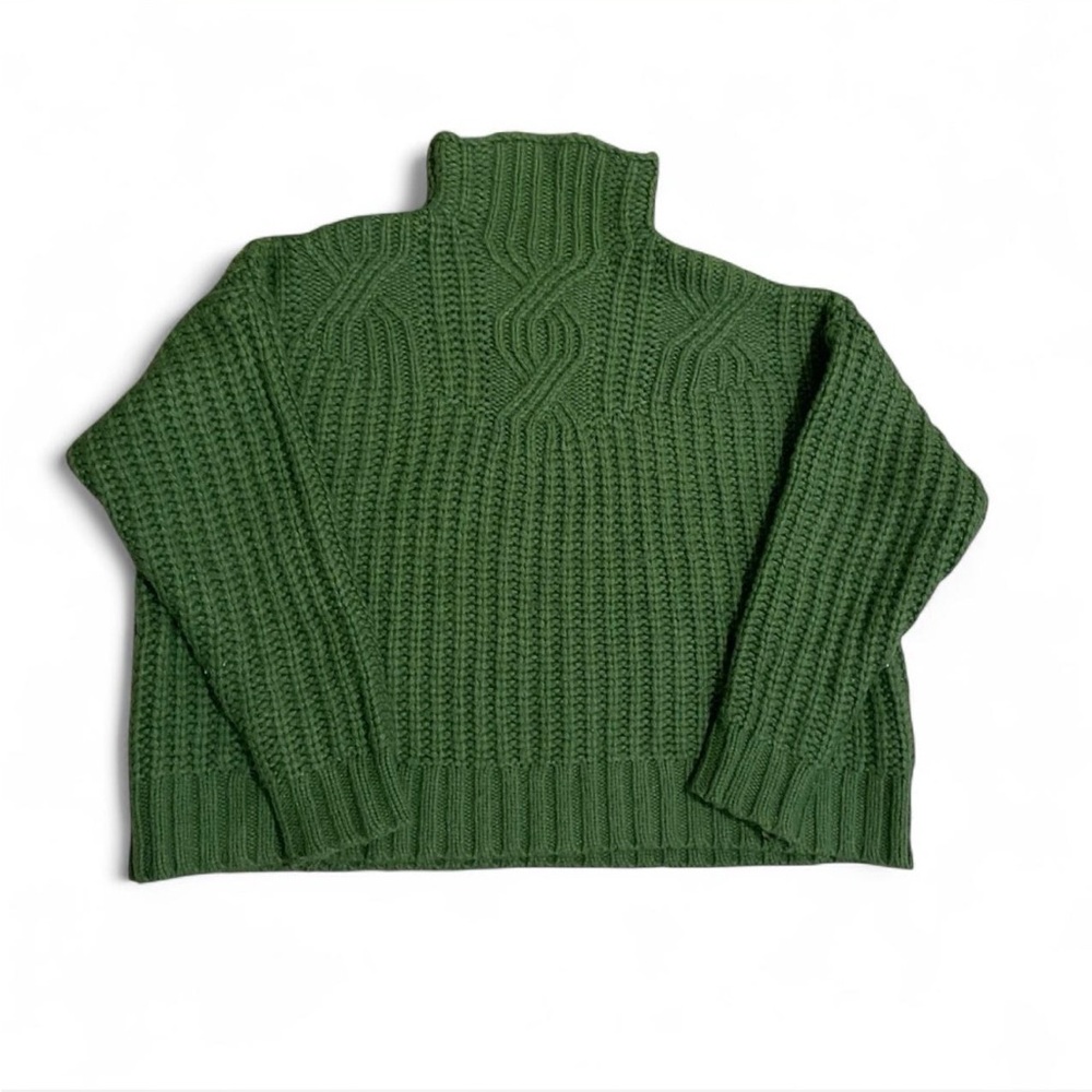 Chunky Green Cable Knit Turtleneck Sweater
